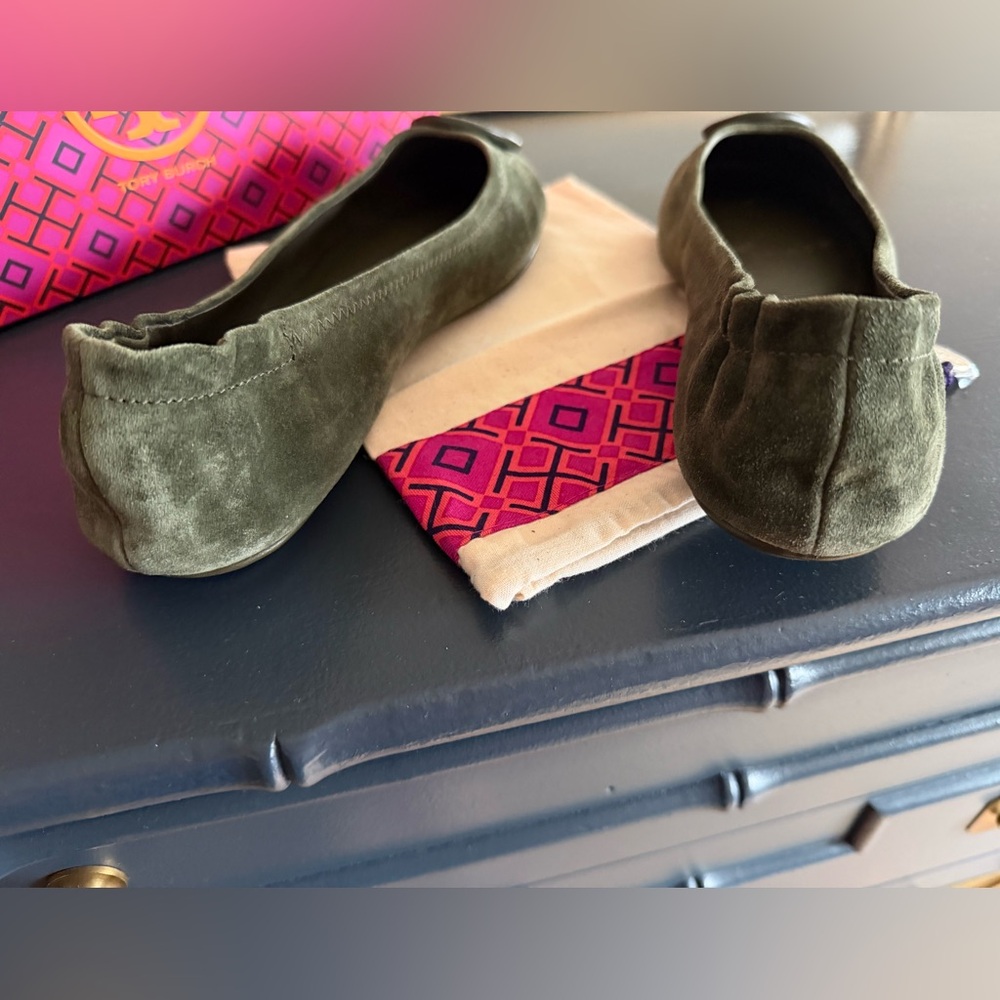 Tory Burch Minnie Travel Suede Green Flats - Picture 6 of 8
